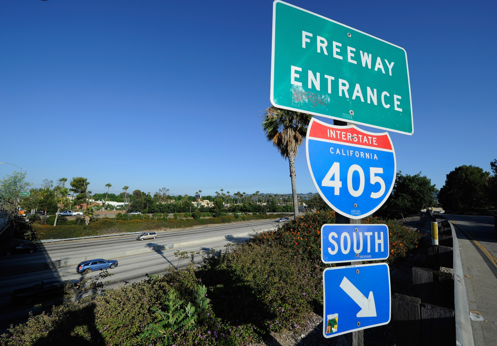 File A Freeway Entrance Sign Stands Near The Burbank Boulevard Ramp On Interstate 405 On File A Freeway Entrance Sign Stands Near The Burbank Boulevard Ramp On Interstate 405 On