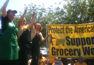 Chelsea Davenport (left), Sharon Heckler and Tatanya Bryant (right) at rally in Arcadia.