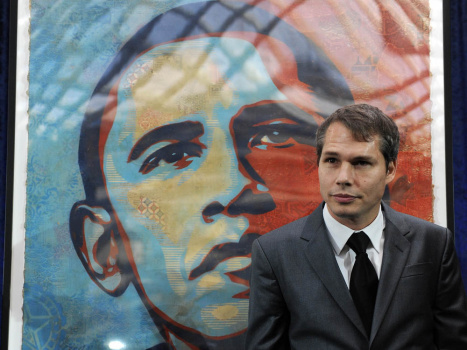 Shepard Fairey Obama HOPE poster