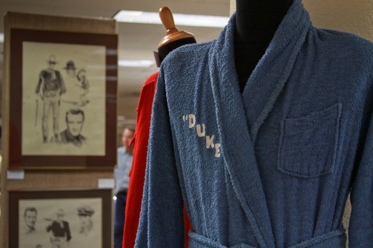 John Wayne Robe