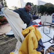 Los Angeles Police Move In To Evict Occupy LA Encampment