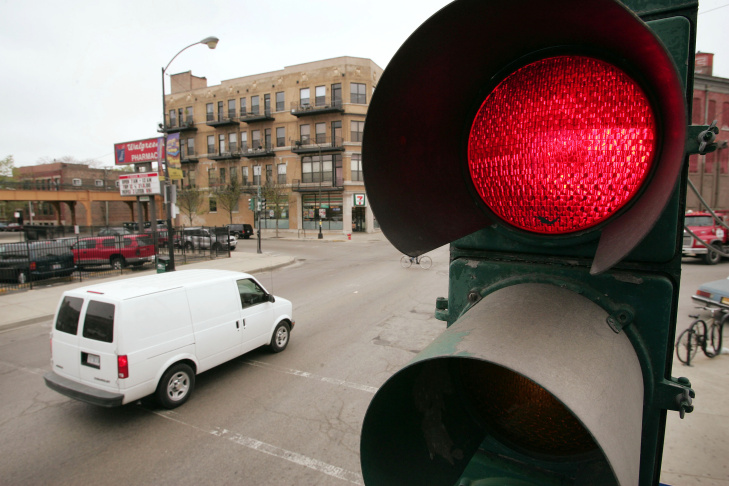 Survey Calls U.S. Traffic Signals Inefficient