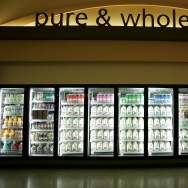 New Safeway Opens With Focus On Organic Goods