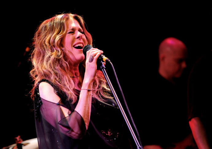 Rita Wilson Performs At The Troubadour