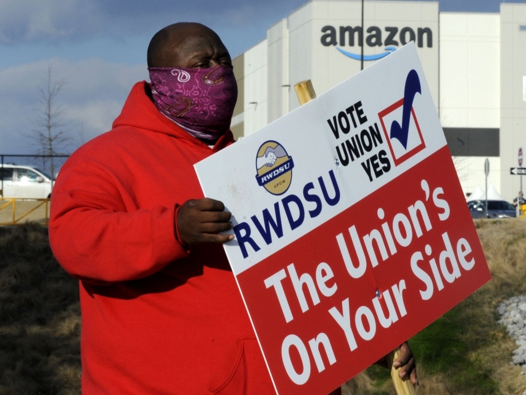 Audio: High Stakes At A Warehouse: Amazon Fights Against Alabama Union  Drive | 89.3 KPCC