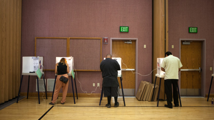 Election Day Voting Polling 16:9