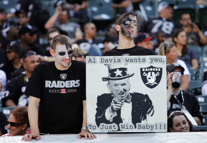 Kansas City Chiefs v Oakland Raiders