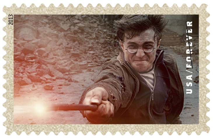 The cash-strapped U.S. Postal Service hopes its new Harry Potter stamps will spark enthusiasm among a new generation of stamp collectors.