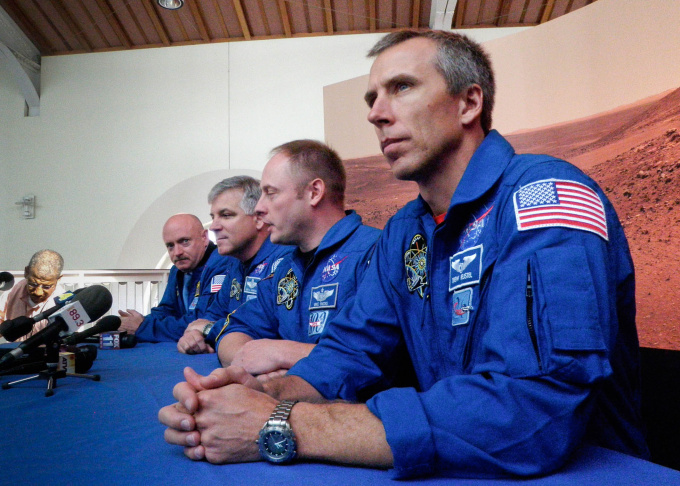 Space Shuttle Press Conference