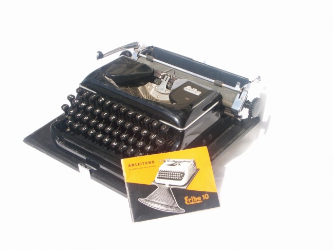 Erika 10 typewriter