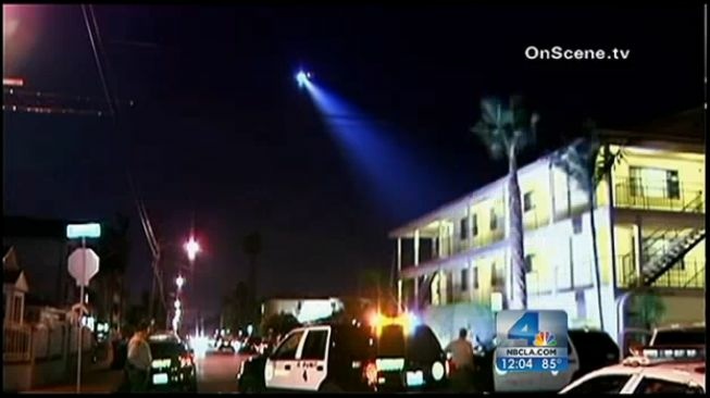 Suspect leads deputies on pursuit before barricading himself inside a Hawthorne apartment.