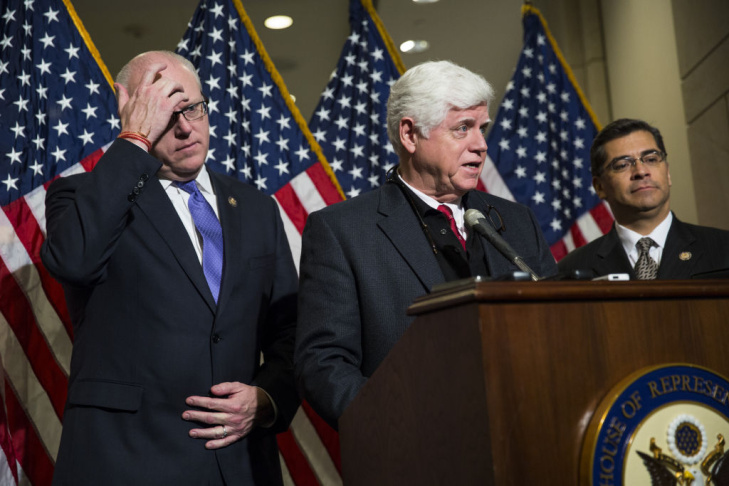 Congress Convenes as Fiscal Cliff Deadline Closes In