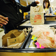 Glendale Considers Ban On Plastic Bags