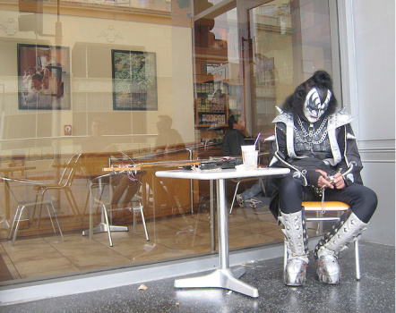 hollywood boulevard costume gene simmons kiss
