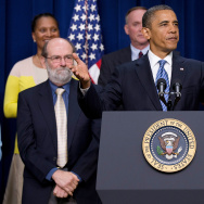 Obama Urges Congress To Preserve Middle Class Tax Cuts