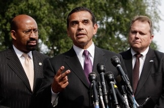 Mayor Antonio Villaraigosa talks to the media after a meeting with U.S. President Barack Obama at the White House in Washington on June 20, 2011 to discuss the economy.