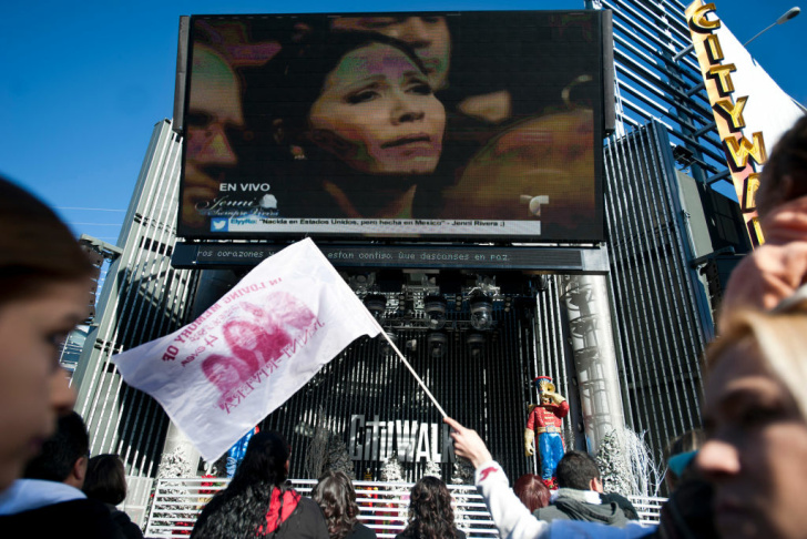 Jenni Rivera Memorial - 3