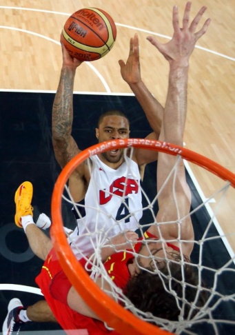 Tyson Chandler of the US dunks during th