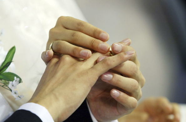 4,600 Couples Gather For Blessing Ceremony