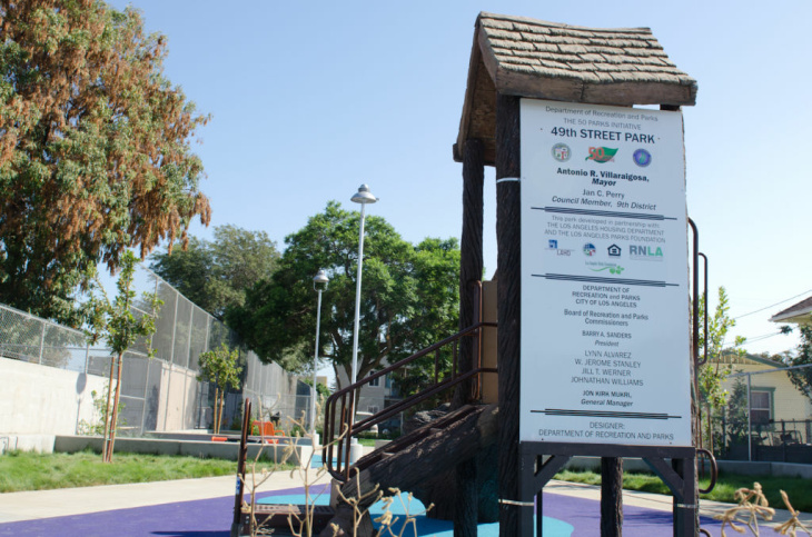 Pocket Park - 49th St
