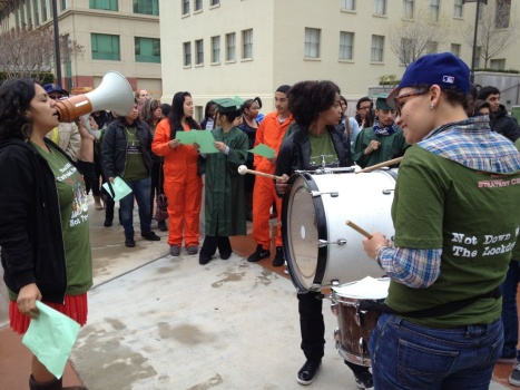 Students rally to support change to LA's daytime curfew law