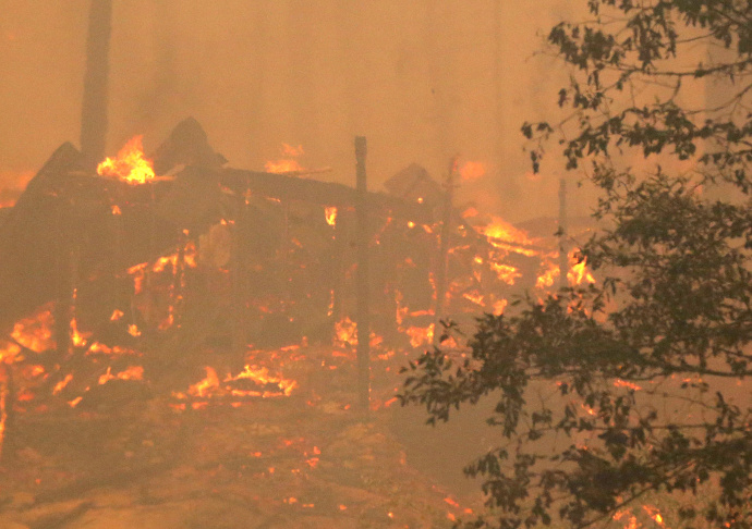 Rim Fire Continues To Burn Near Yosemite National Park