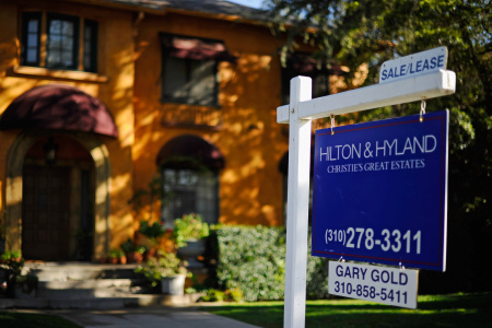 US Home Sales Dropped in December