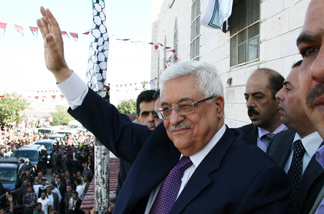 Palestinian President Mahmoud Abbas (C) visits the Halhoul Cultural Forum November 8, 2009 in Hebron, West Bank. Abbas announced he doesn't want another term as president in an election scheduled for January which has potentially deadened Mideast peace prospects and opens the way to a succession battle that could play into the hands of his rival, the militant Hamas.