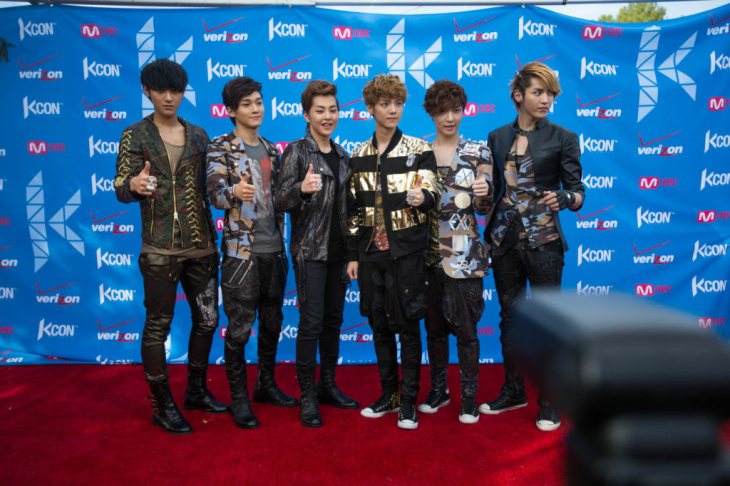 KCON K-Pop Convention