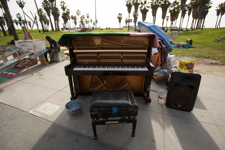 Venice Boardwalk Piano Player - 5