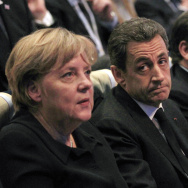 France's President Nicolas Sarkozy (C) s