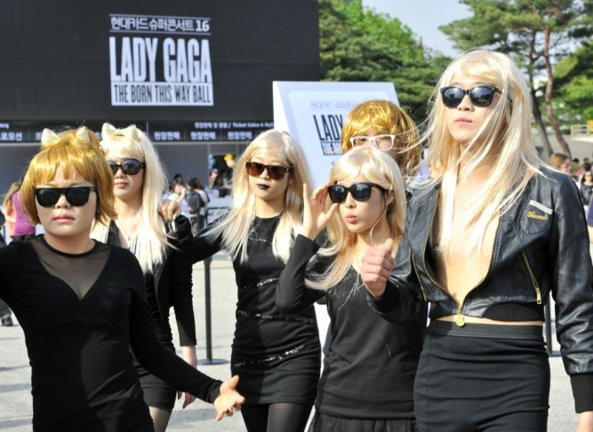 South Korean fans attend Lady Gaga's con