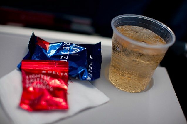 delta food drink tray table napkin