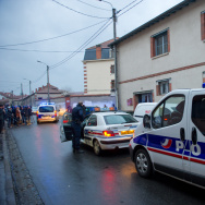 Police Surround Toulouse Shooting Suspect