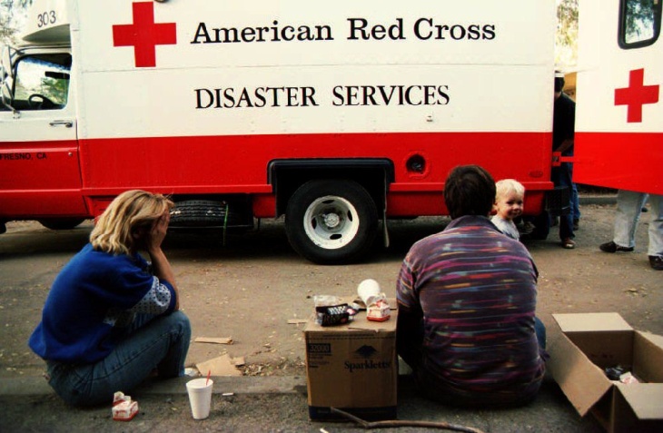 Earthquake victims Jeannie Barnuska (L) husband Fr