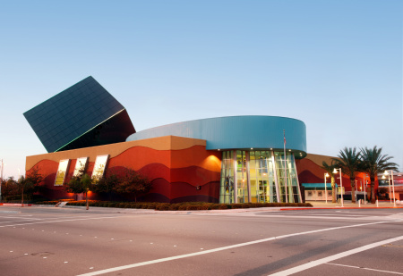 Discovery Science Center