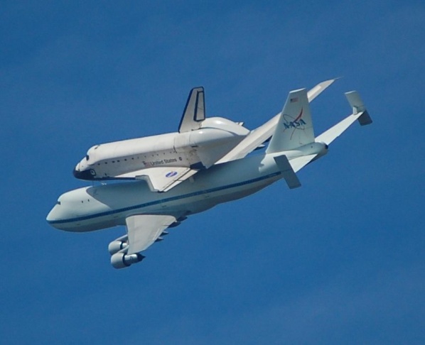 Endeavour photos taken near JPL on the east side of the Arroyo. 