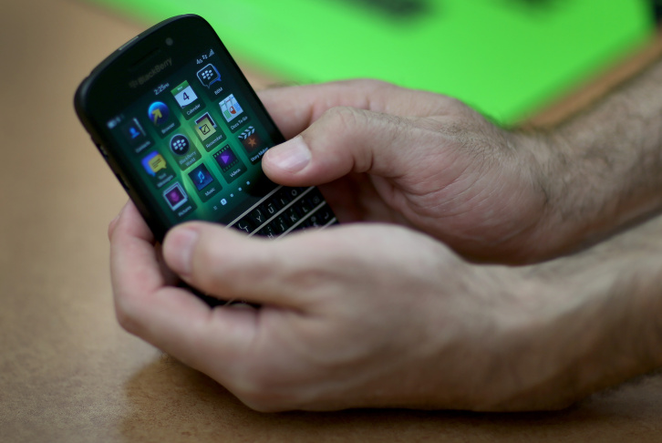 BlackBerry Buyout Deal Collapses, CEO To Be Replaced