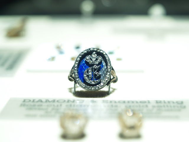 Mystery Ring