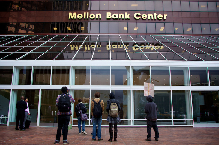 Mellon Bank Center occupy la Protest