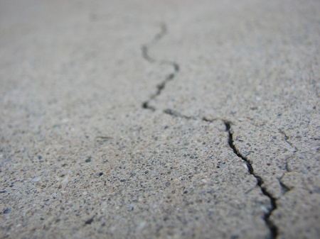 cracked ground earthquake