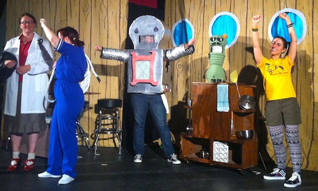"The Seas of Science" aims to teach kids about photosynthesis and plants with a girl, a robot, a puppet, and a boat.