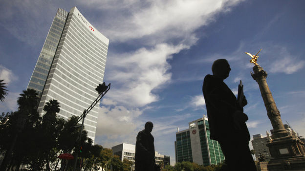 HSBC has agreed to pay $1.92 billion to settle a multiyear U.S. criminal probe into money-laundering lapses at the British lender, the largest penalty ever paid by a bank.