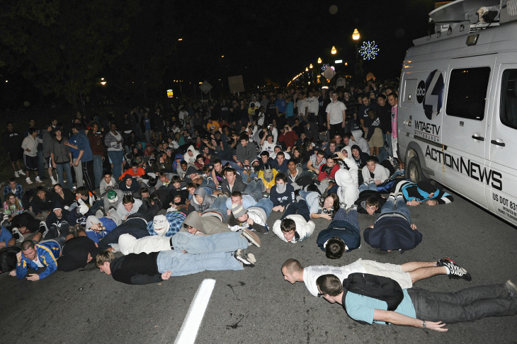 Penn State Community Reacts As Trustees Fire Coach Joe Paterno