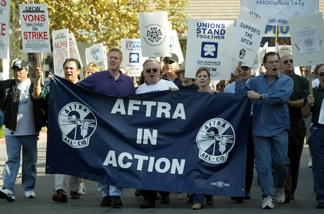 File photo: SAG President actress Melissa Gilbert and AFTRA President actor John Connolly, along with other SAG and AFTRA members, join striking UFCW Picket Lines supporting the striking grocery workers outside the Pavilions Market on Dec. 4, 2003 in Burbank.