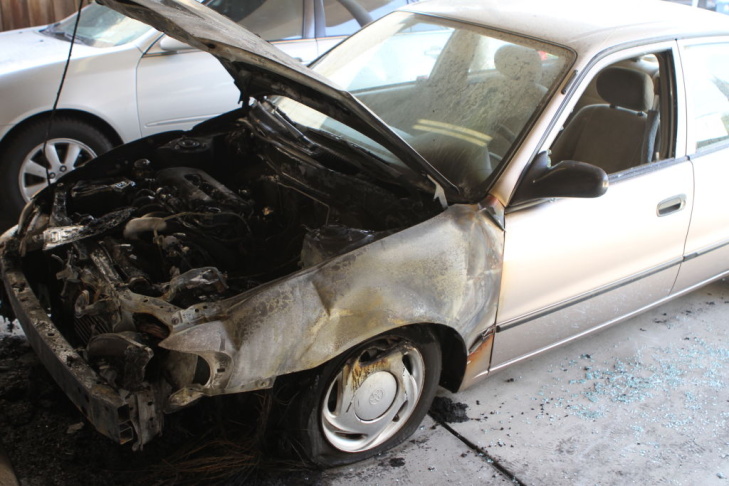 Burned car on Citrus