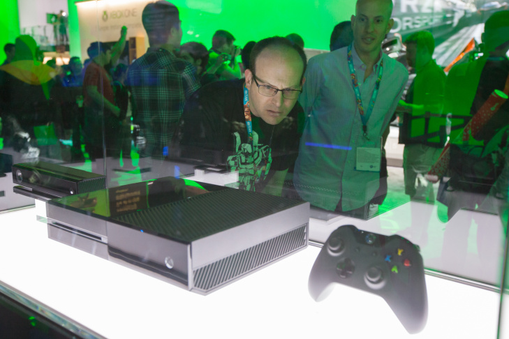 E3