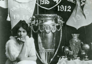 Isabella Coleman in a photo from 1915.