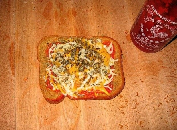 Sriracha pizza, March 2006
