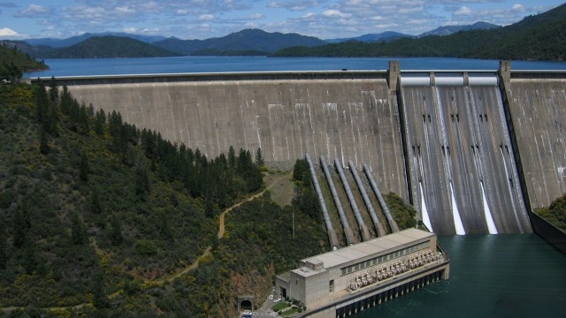 Shasta Lake